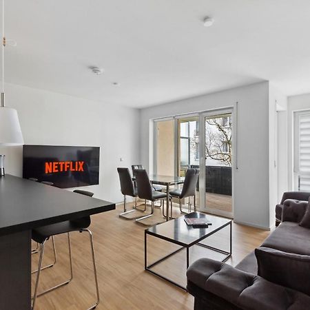 Eindrucksvolle Zwei-Zimmer-Wohnung Mit Balkon Und Grosser Kueche 라이프치히 외부 사진